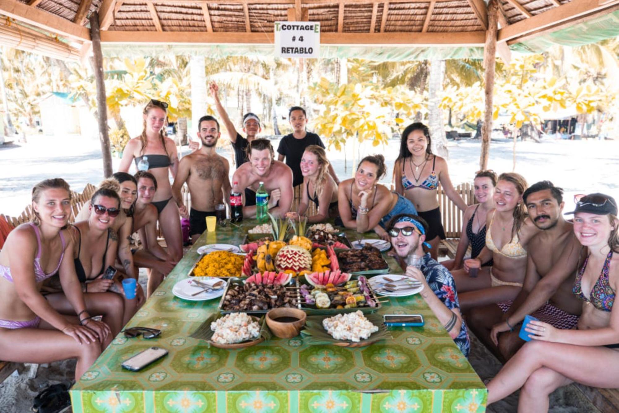 Mad Monkey Hostel Siargao (Adults Only) Хенераль-Луна Екстер'єр фото
